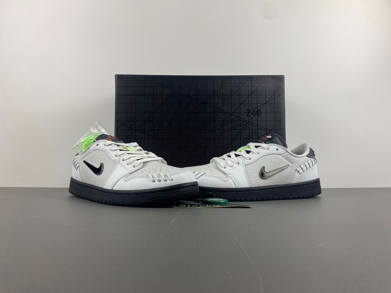 air jordan 1 low method of make "black cat" hm3689-001