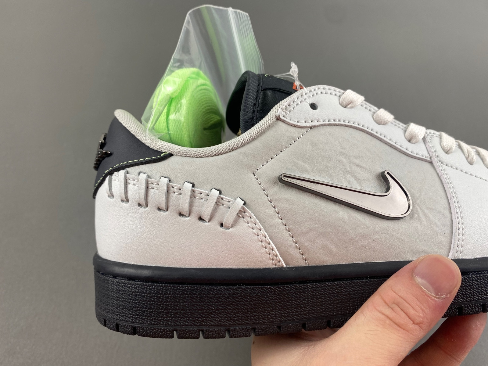 air jordan 1 low method of make "black cat" hm3689-001