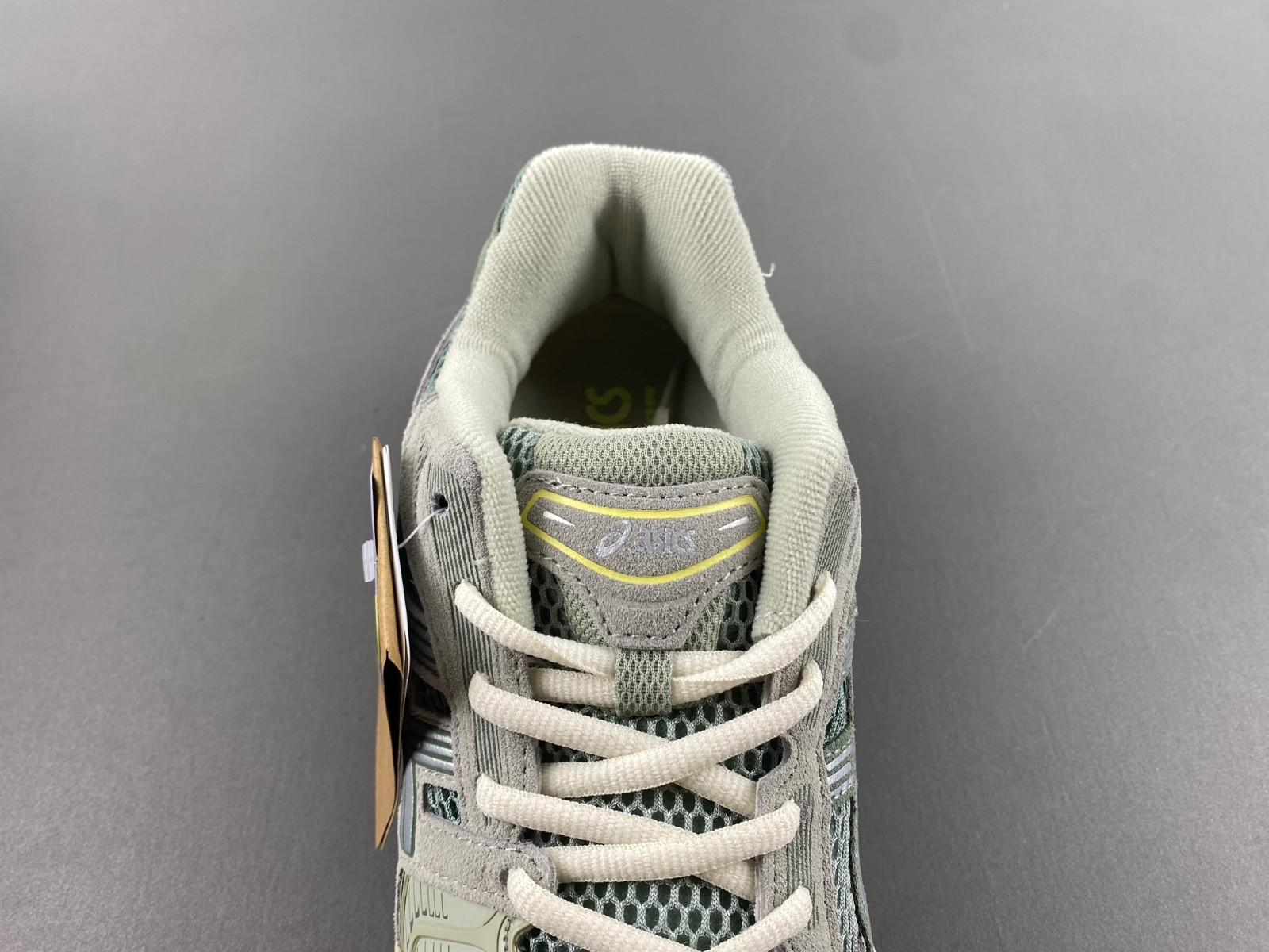 As*ic*s gel kayano 14 