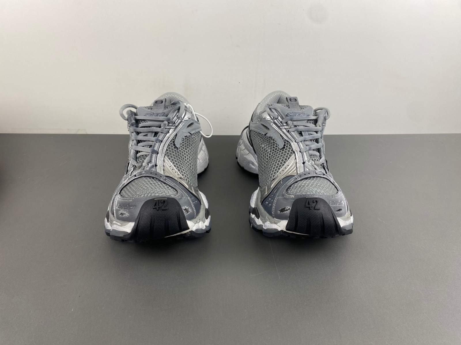 Ba*len*cia*ga stapler sneaker in grey