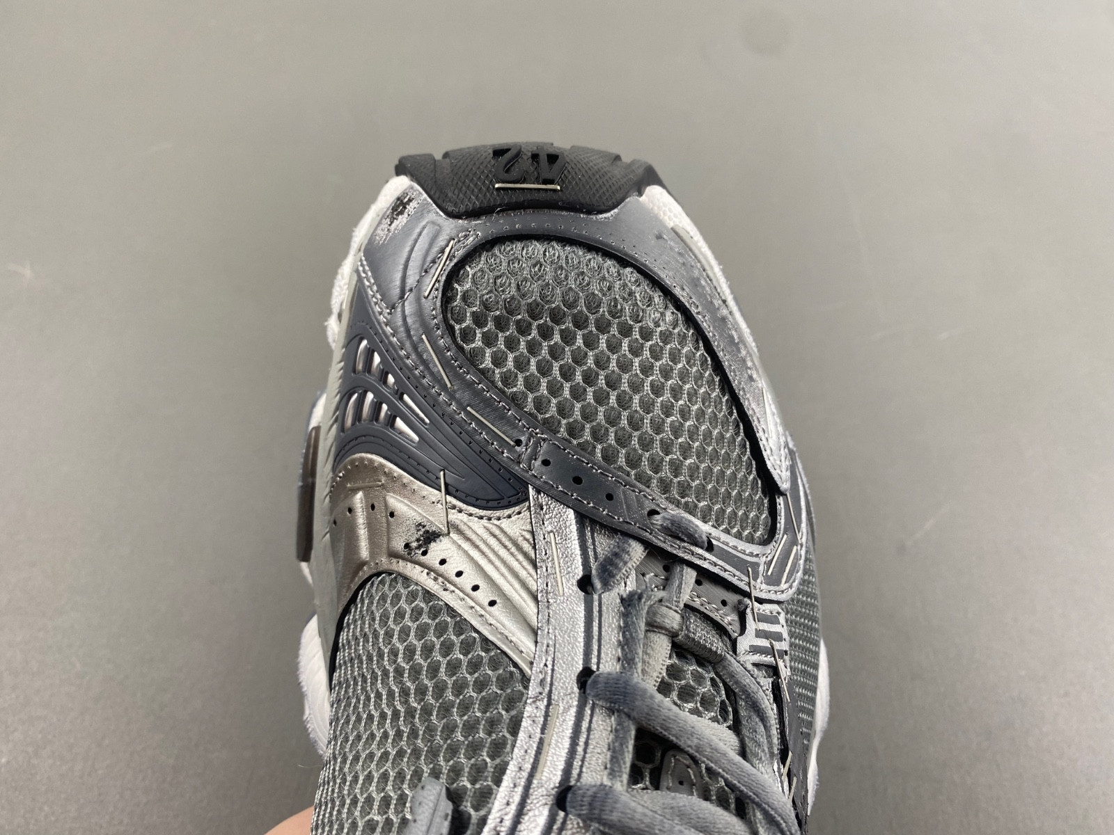 Ba*len*cia*ga stapler sneaker in grey