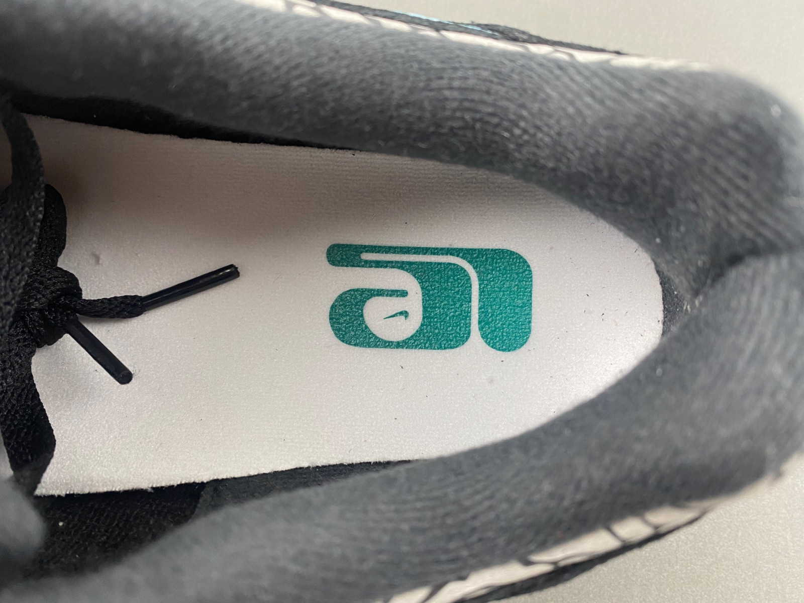 nike atmos x air max 1 retro 2017 elephant 908366-001