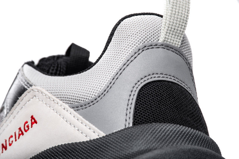 Ba*len*cia*ga triple s sliver