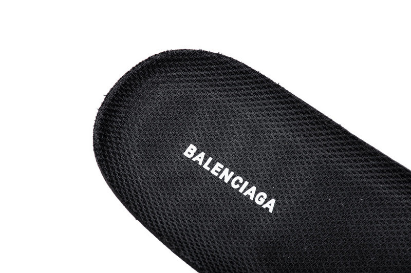 Ba*len*cia*ga triple s sliver