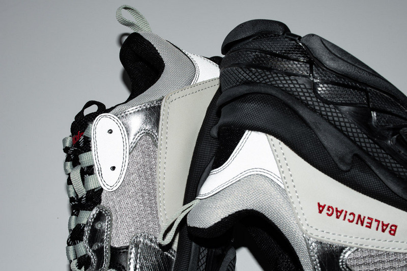 Ba*len*cia*ga triple s sliver