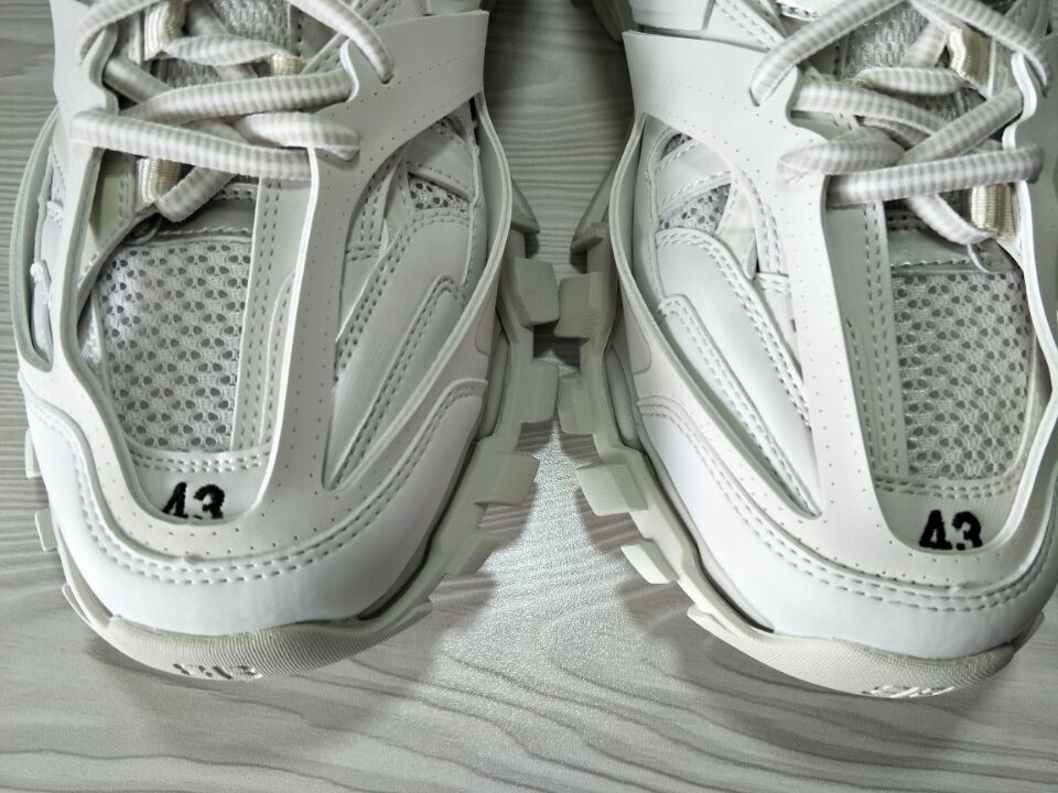 Ba*len*cia*ga track trainer all white