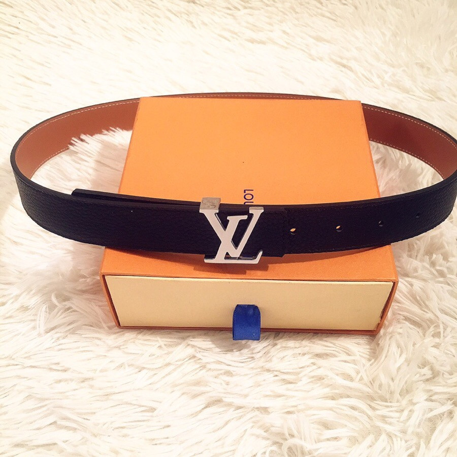 l**is V*t*n lv initiales 30mm belt m9521w