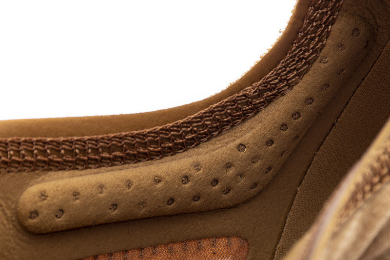 nike air vapormax 2019 club gold ember glow ar6631-701