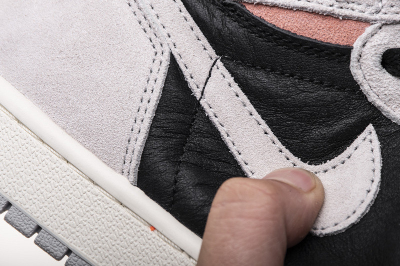 air jordan 1 grey black crimson 555088-018