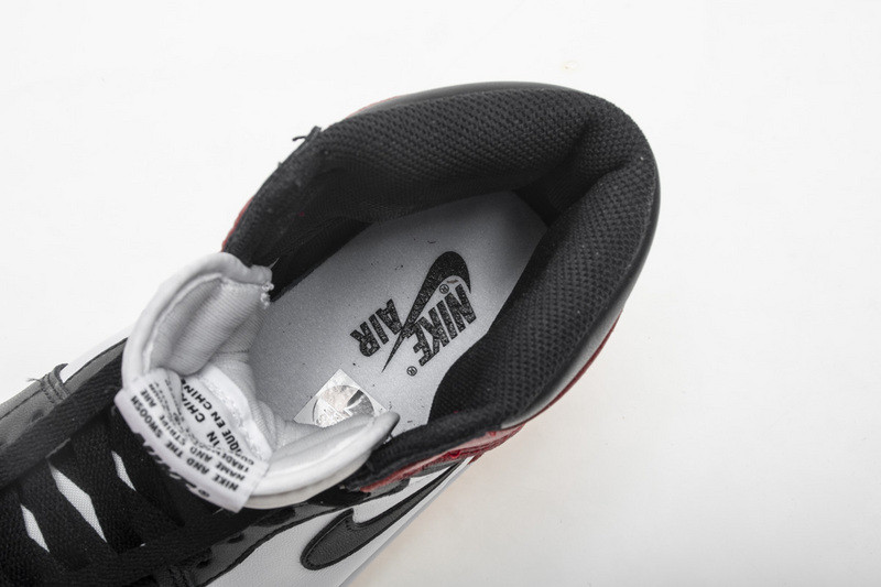 air jordan 1 retro high og black toe 555088-125