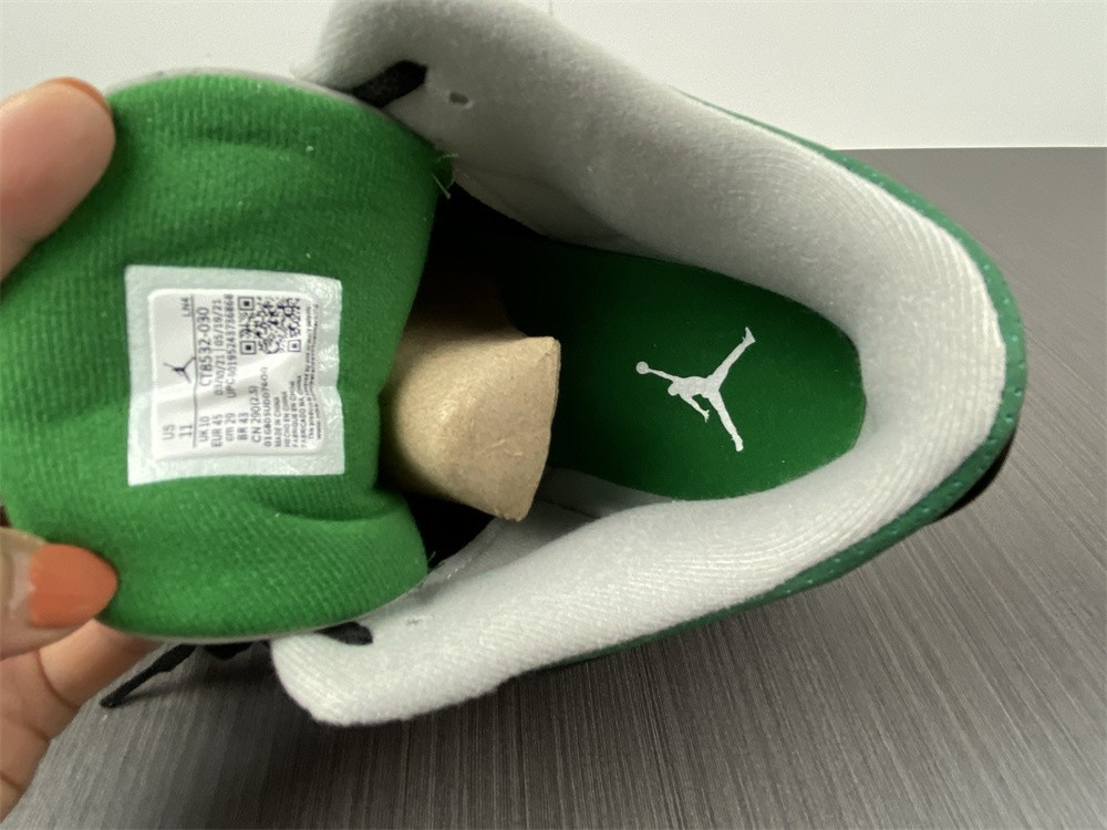 air jordan 3 pine green ct8532-030