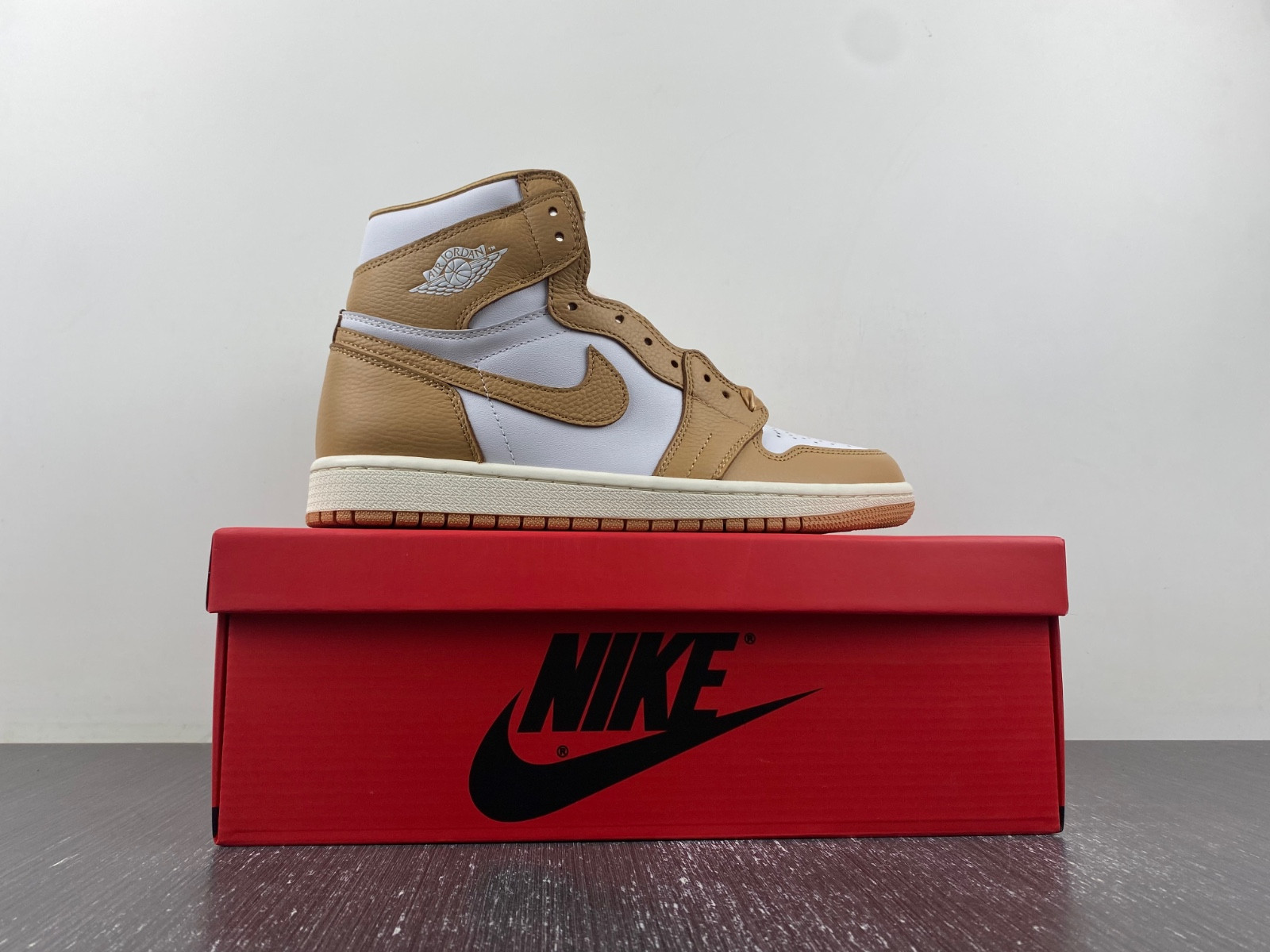 air jordan 1 retro high og "praline" fn6622-201