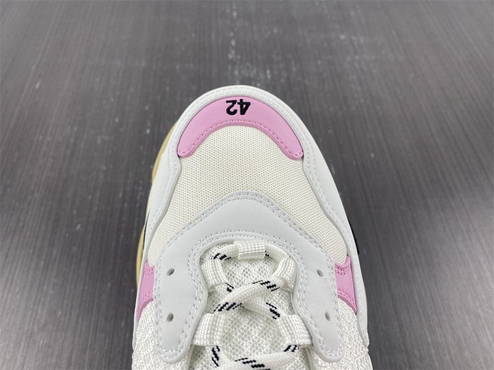 Ba*len*cia*ga triple s