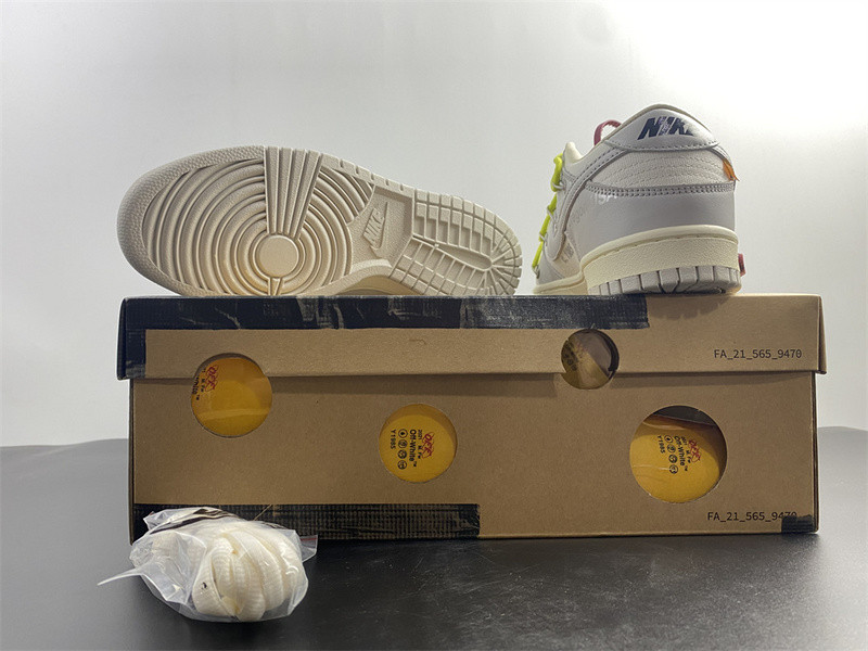 owt x nike dunk low dm1602-106