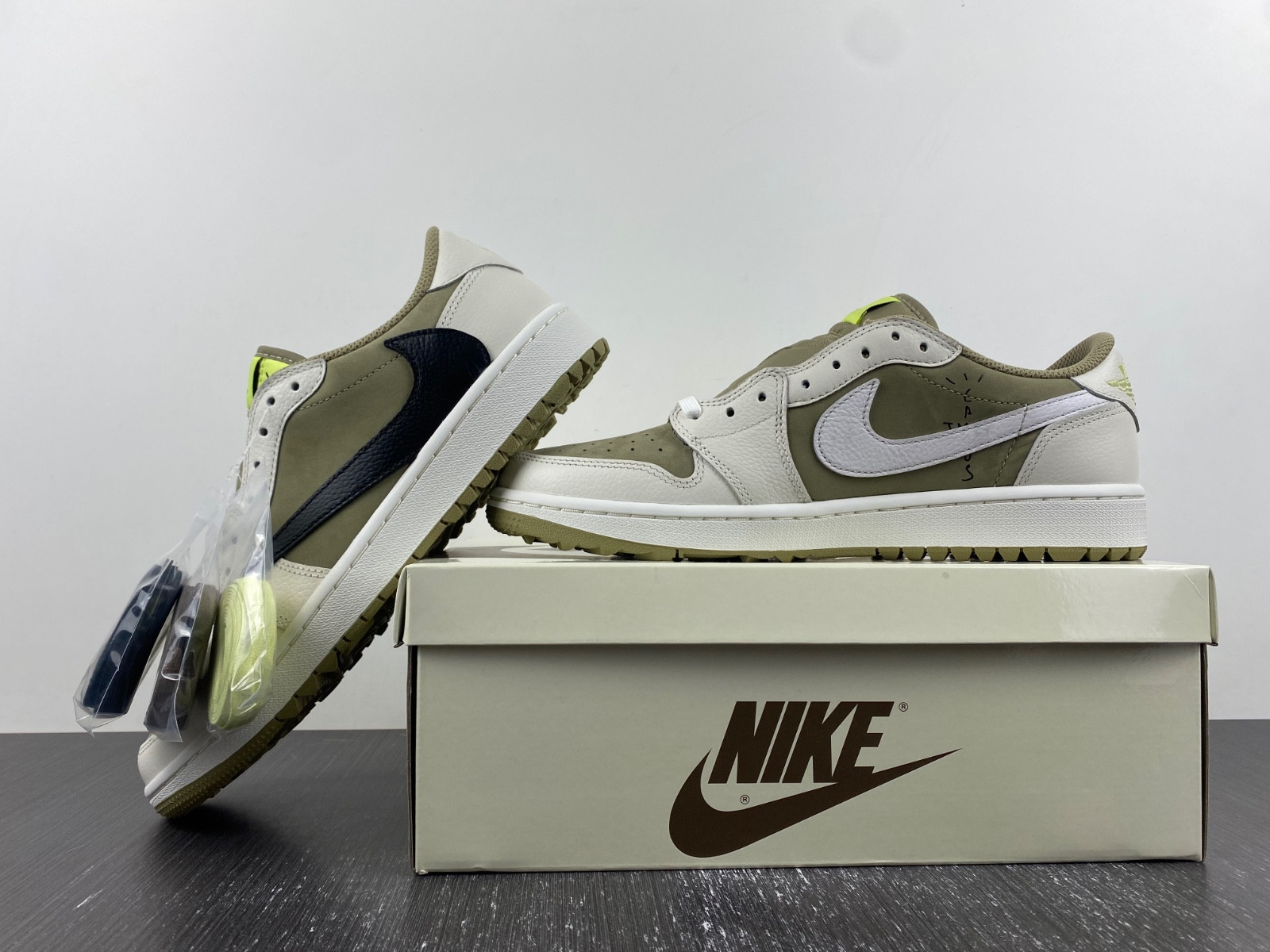 jordan 1 retro low golf travis scott neutral olive fz3124-200