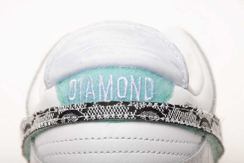 nike sb dunk low di*m*nd S*pply co white di*m*nd bv1310-100