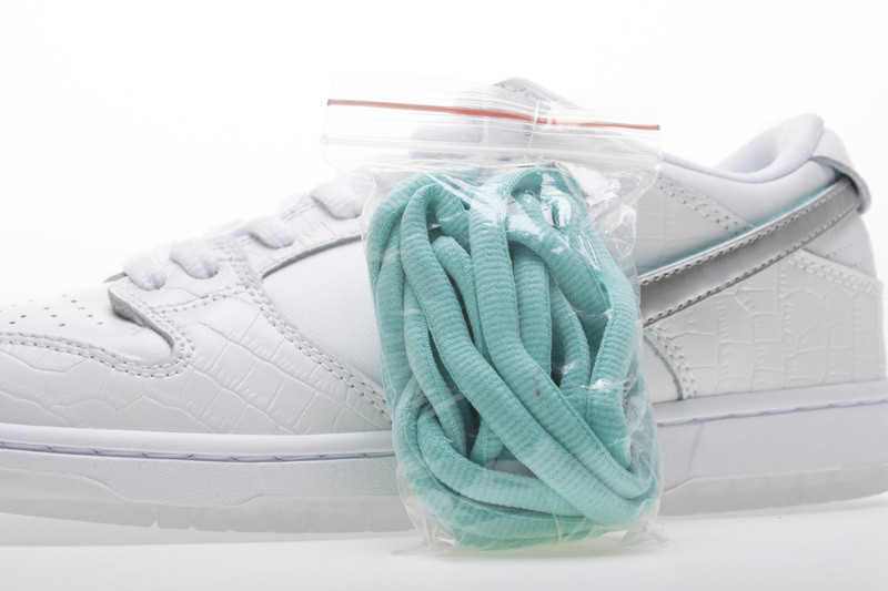 nike sb dunk low di*m*nd S*pply co white di*m*nd bv1310-100