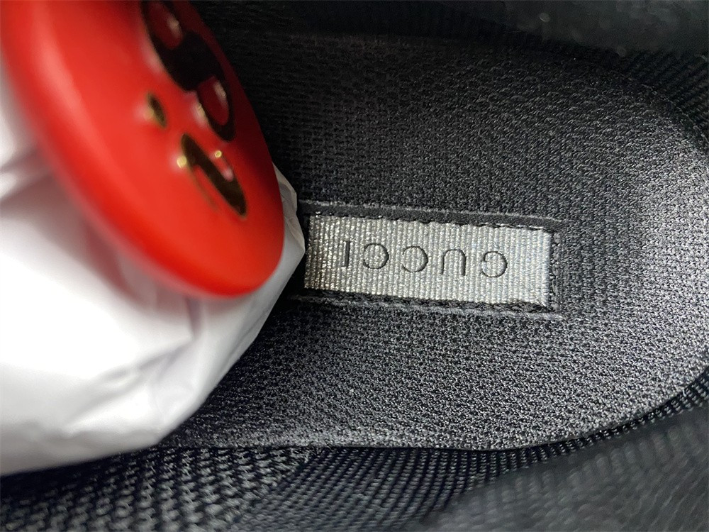 Ba*len*cia*ga triple s