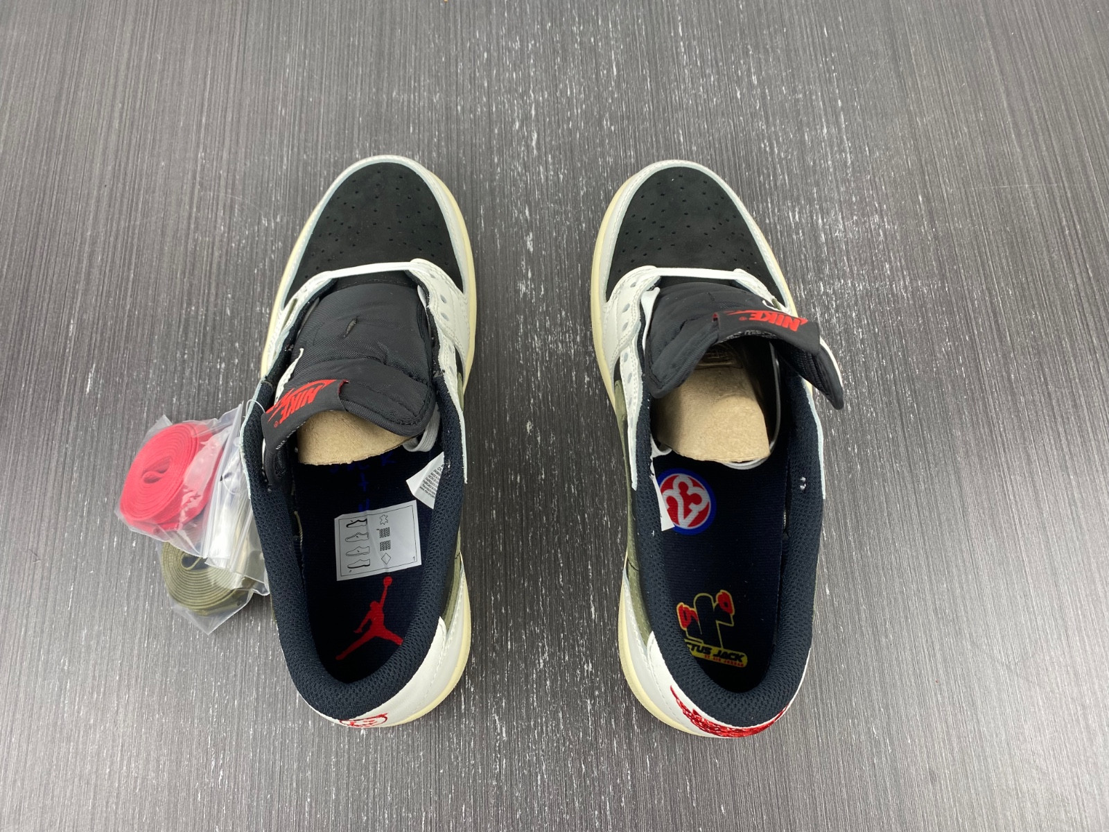 travis scott x air jordan 1 low og olive dz4137-106