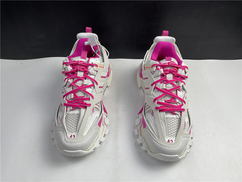 Ba*len*cia*ga track 3.0