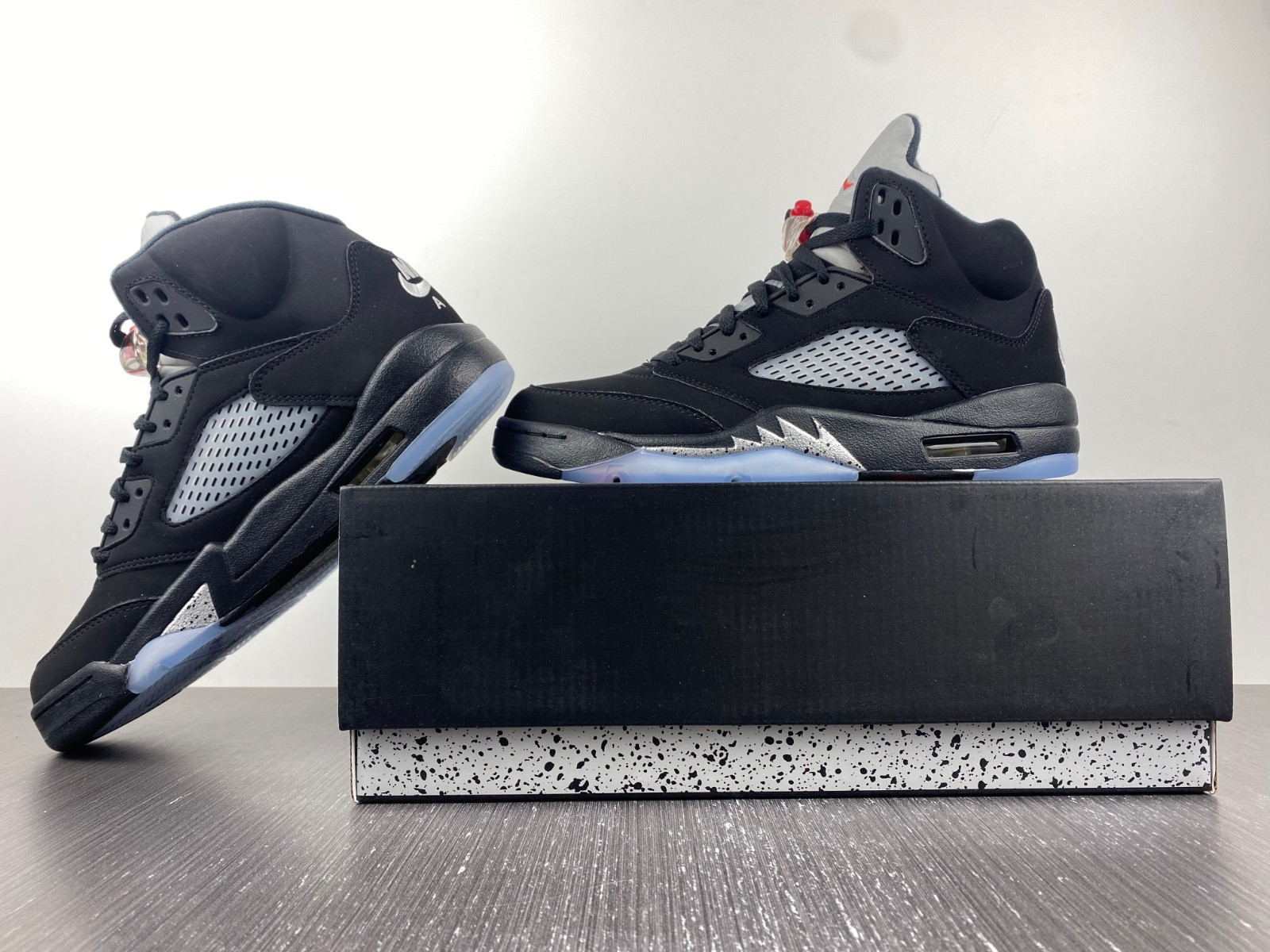 jordan 5 retro black metallic (2016) - 845035-003