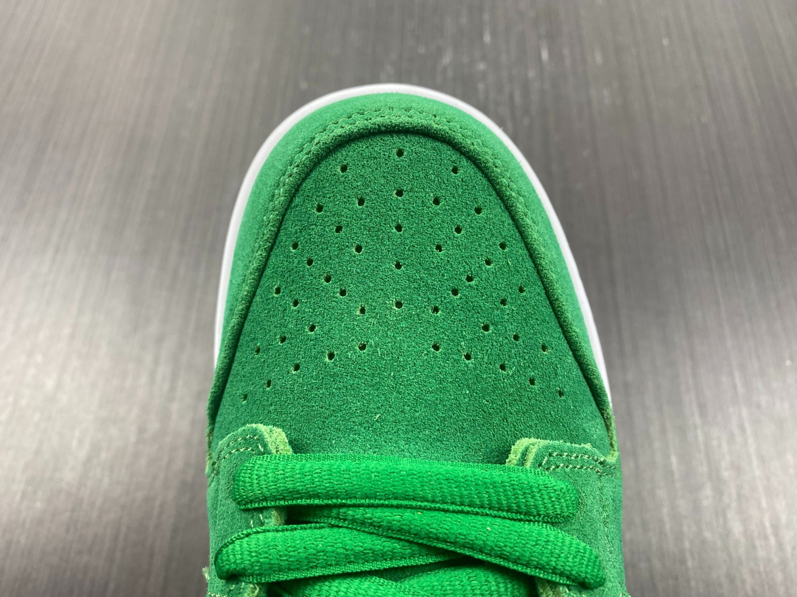 nike sb dunk low st. patty