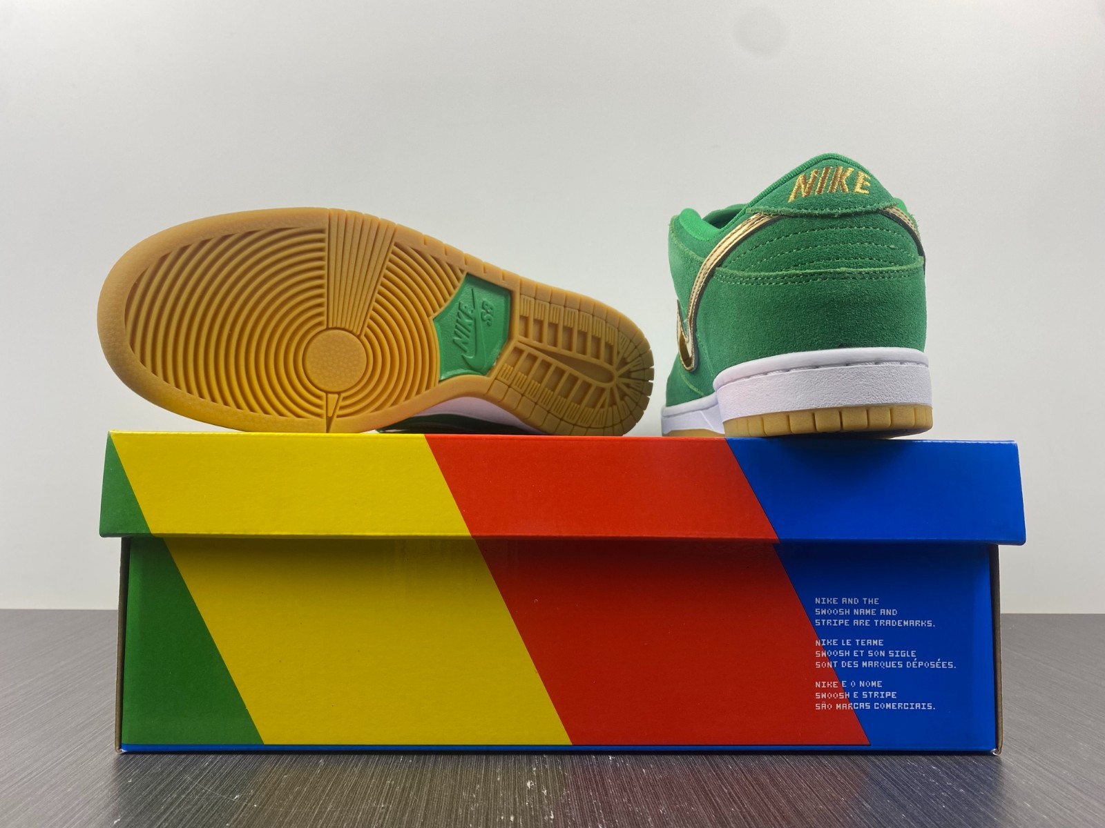 nike sb dunk low st. patty