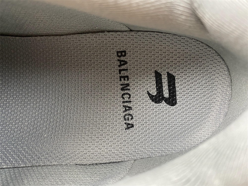 Ba*len*cia*ga defender sneaker