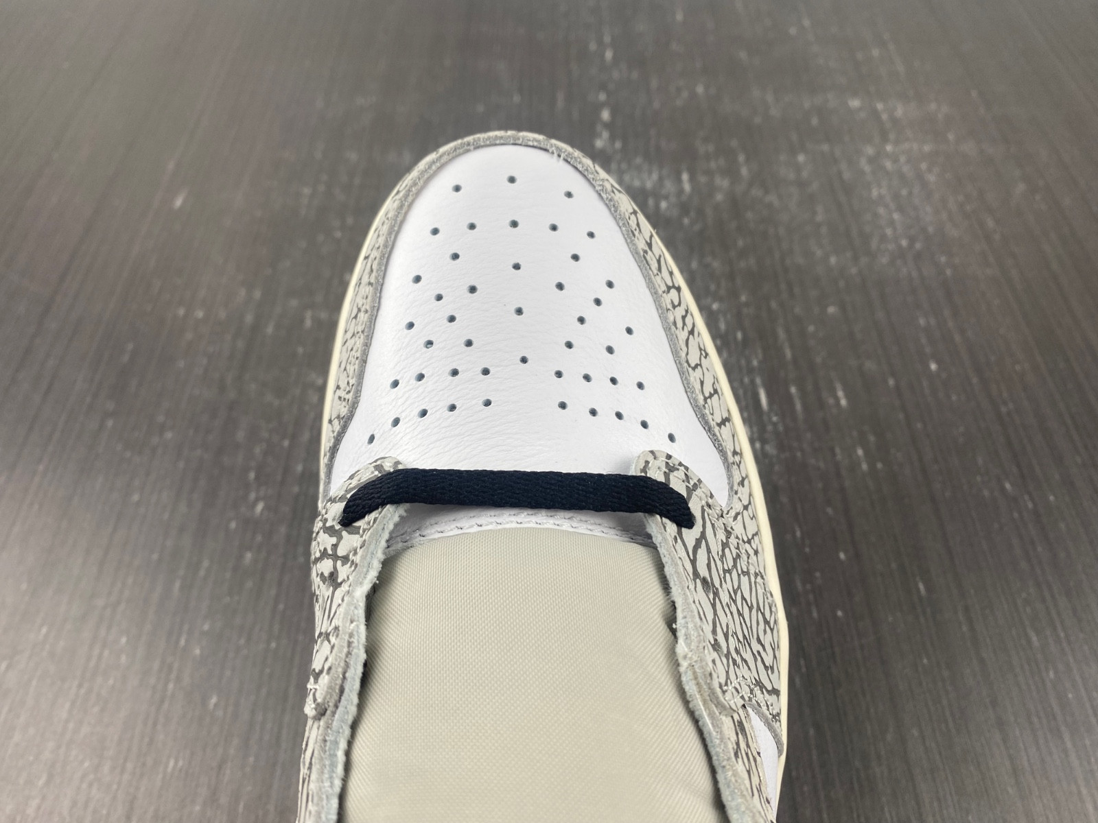 air jordan 1 white cement dz5485-052