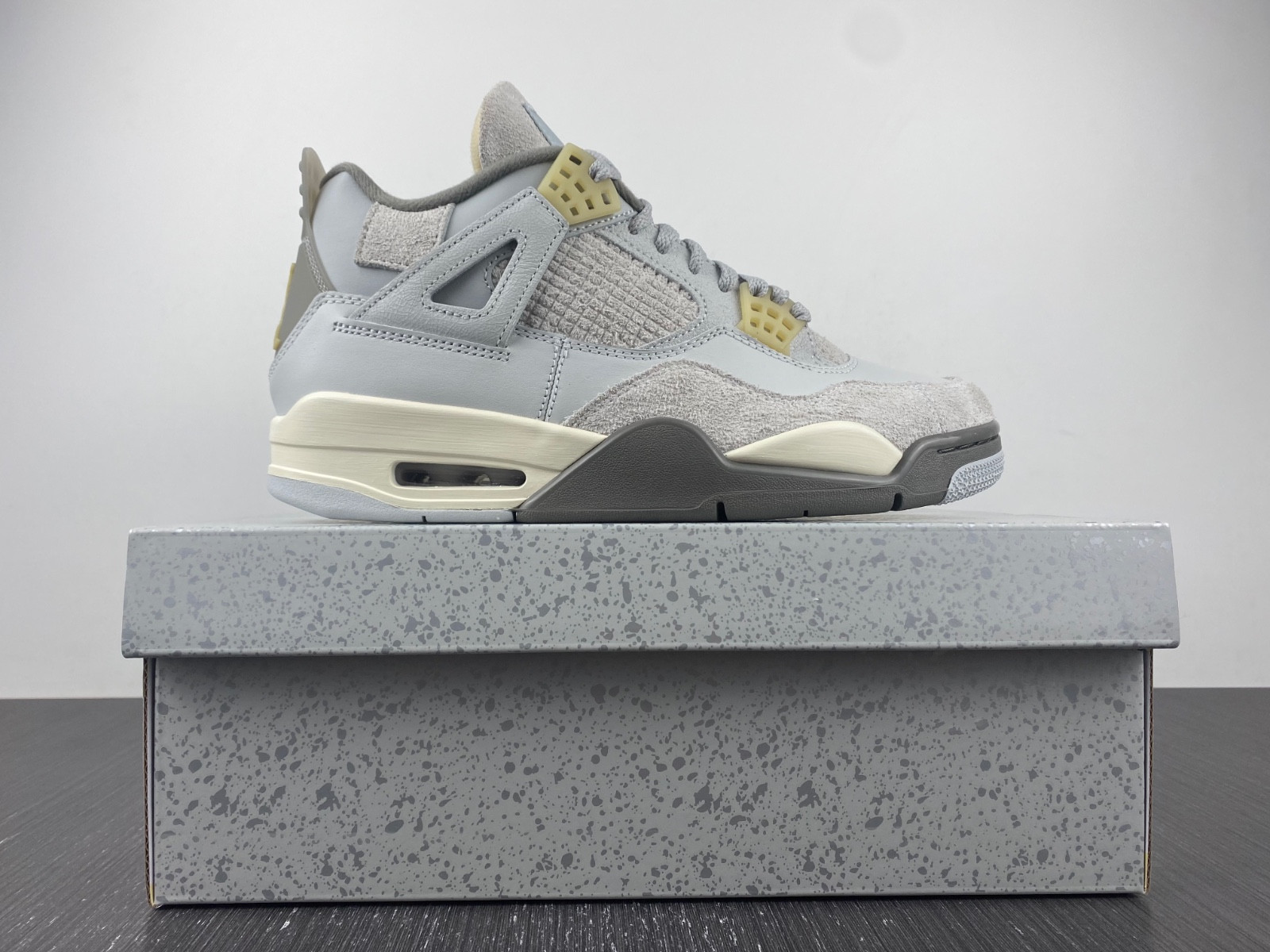 jordan 4 retro se craft photon dust - dv3742-021