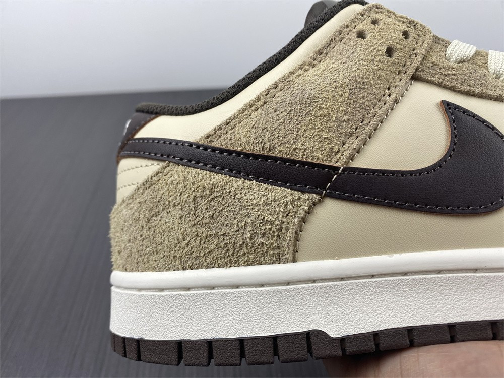 nike dunk low retro prm animal pack giraffe dh7913-200