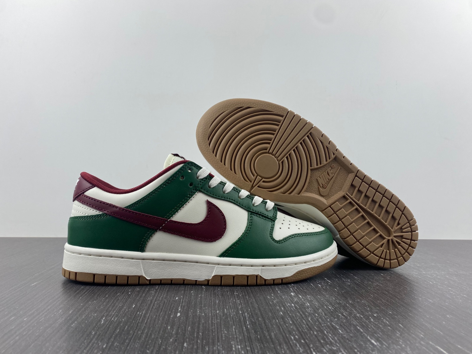 nike dunk low "gorge green" fb7160-161