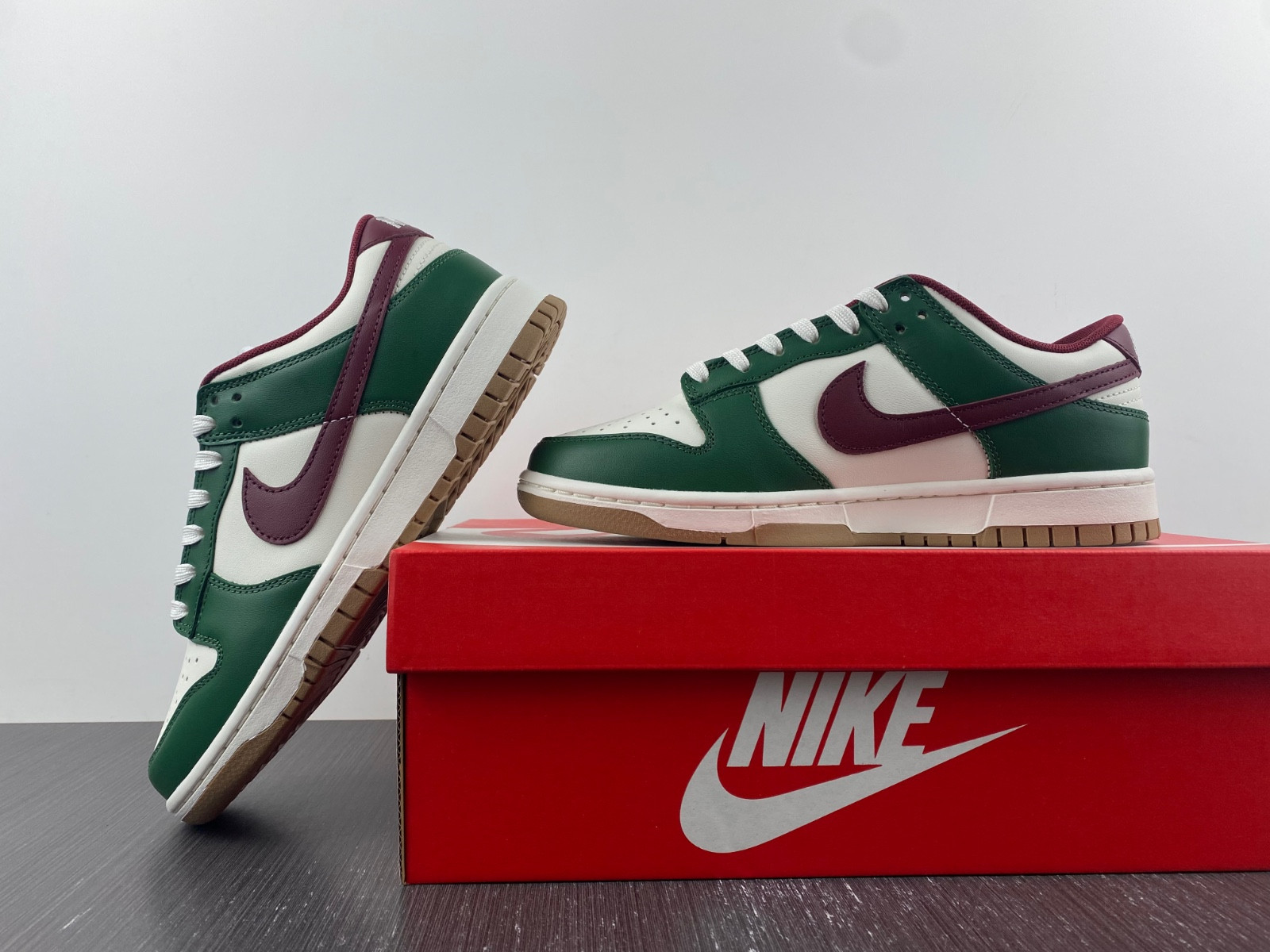 nike dunk low "gorge green" fb7160-161