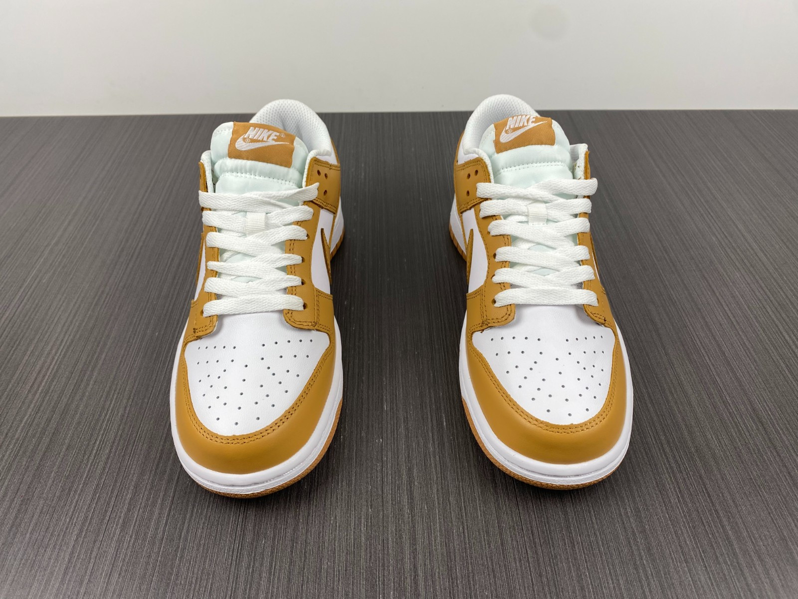 nike dunk low "harvest moon" dd1503-114
