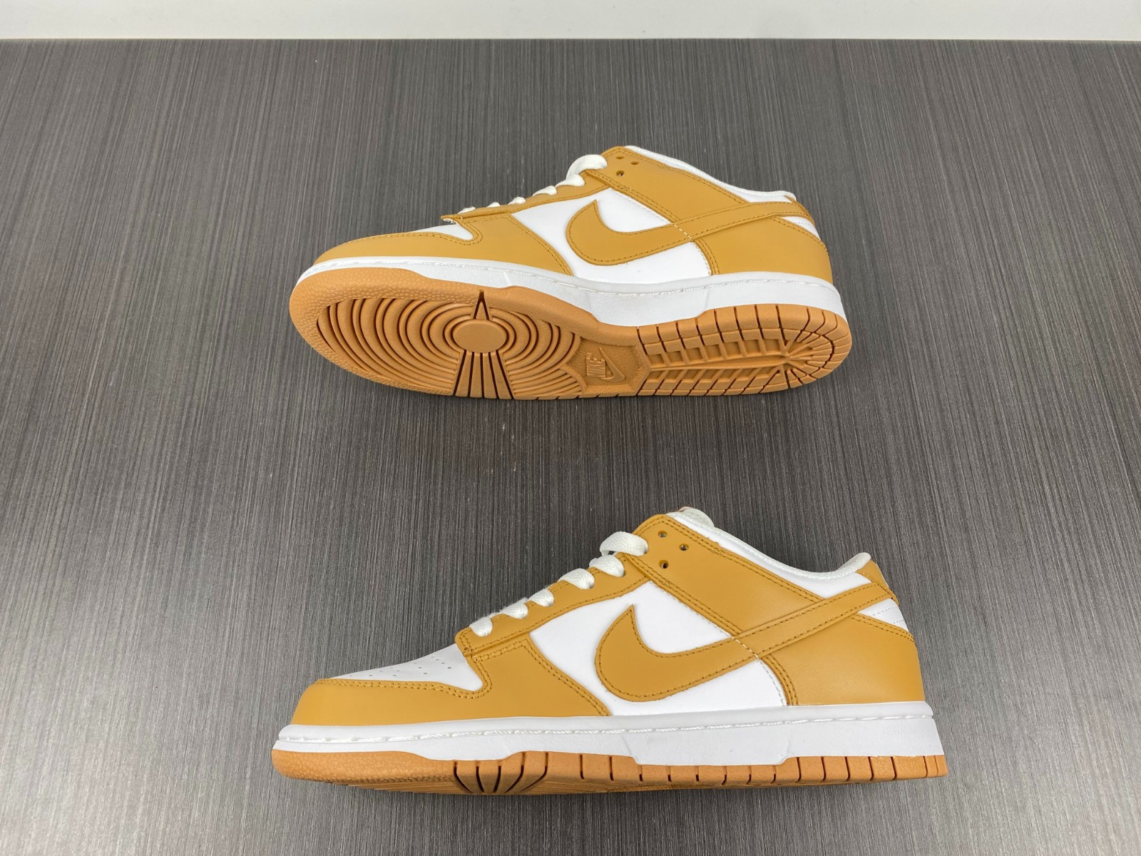 nike dunk low "harvest moon" dd1503-114