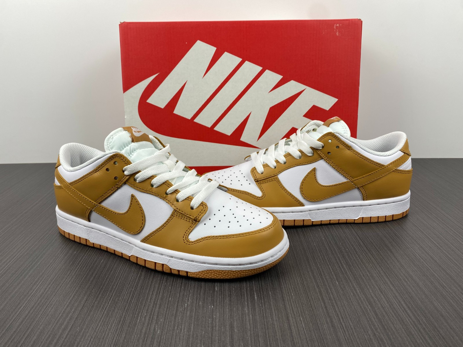 nike dunk low "harvest moon" dd1503-114