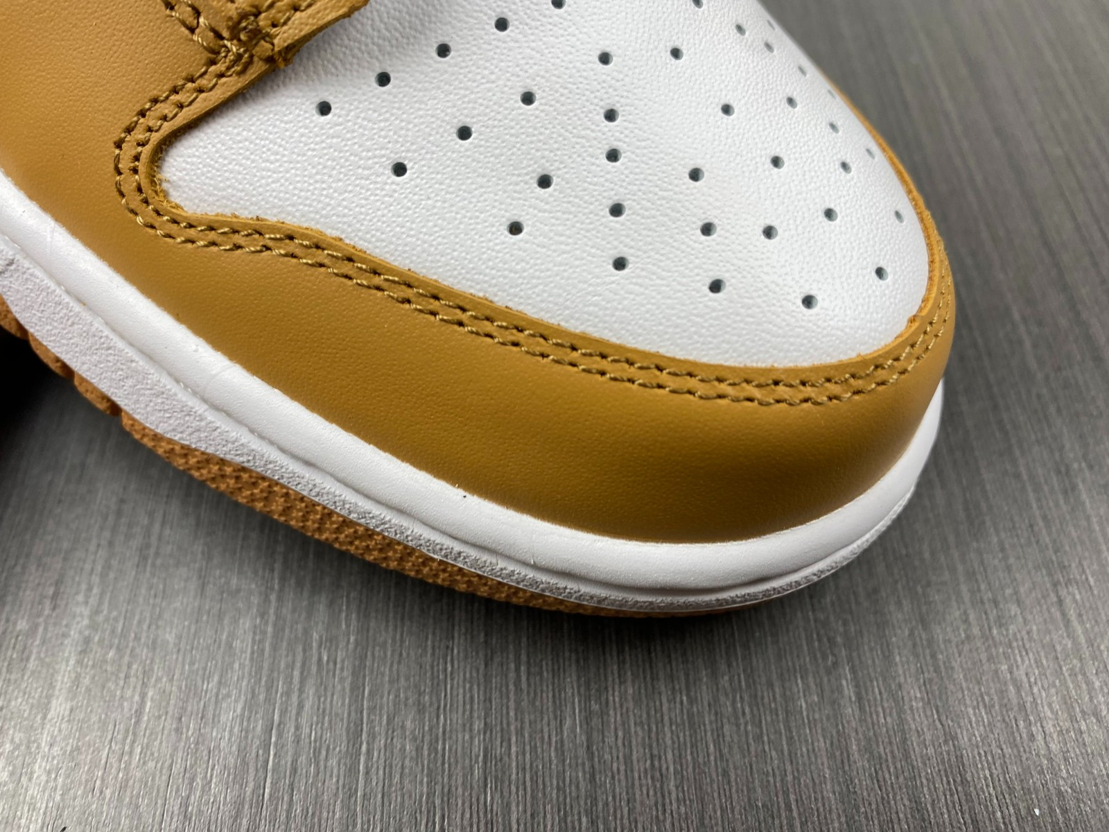 nike dunk low "harvest moon" dd1503-114