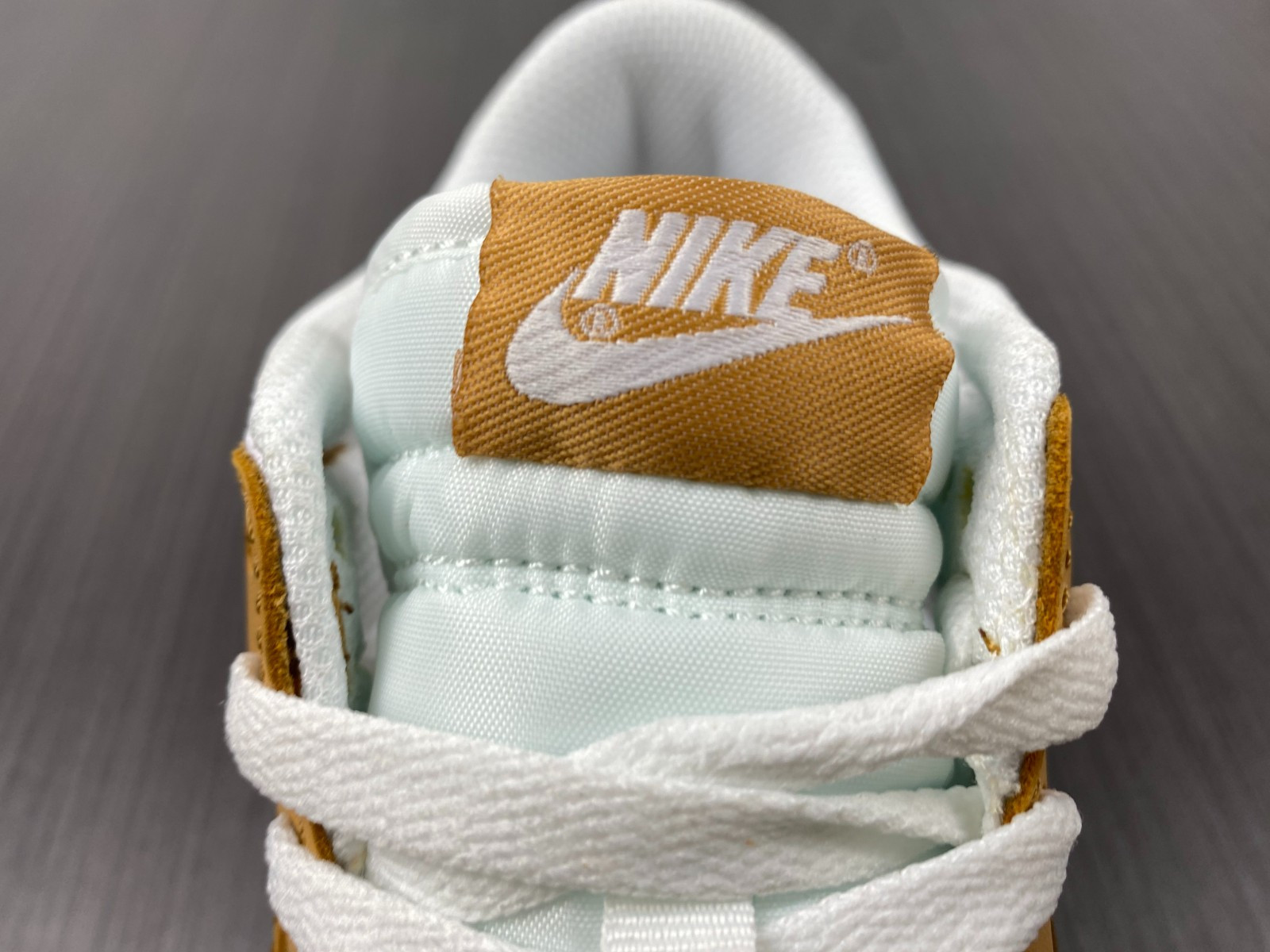 nike dunk low "harvest moon" dd1503-114