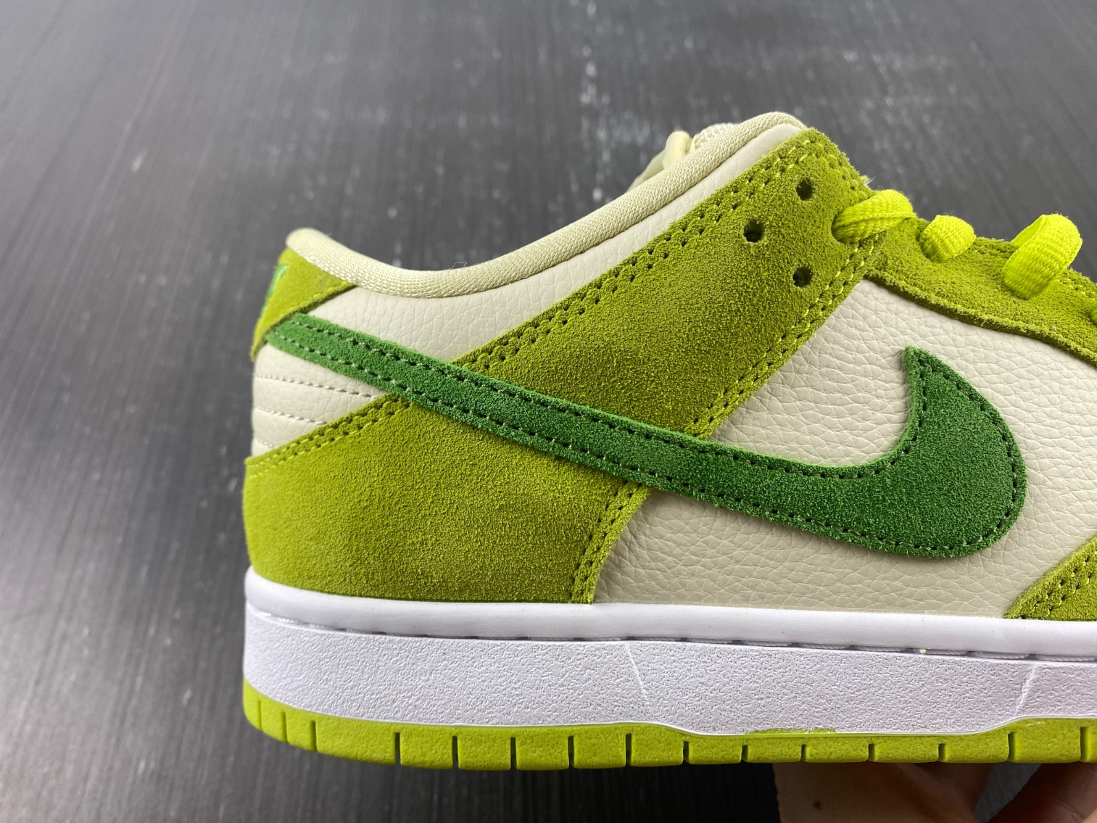 nike sb dunk low green apple - dm0807-300