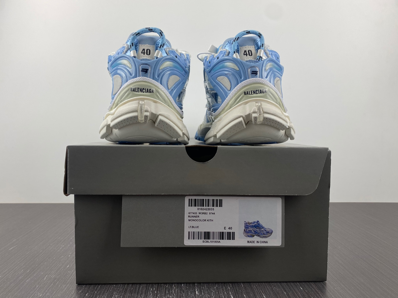 Ba*len*cia*ga runner sneaker