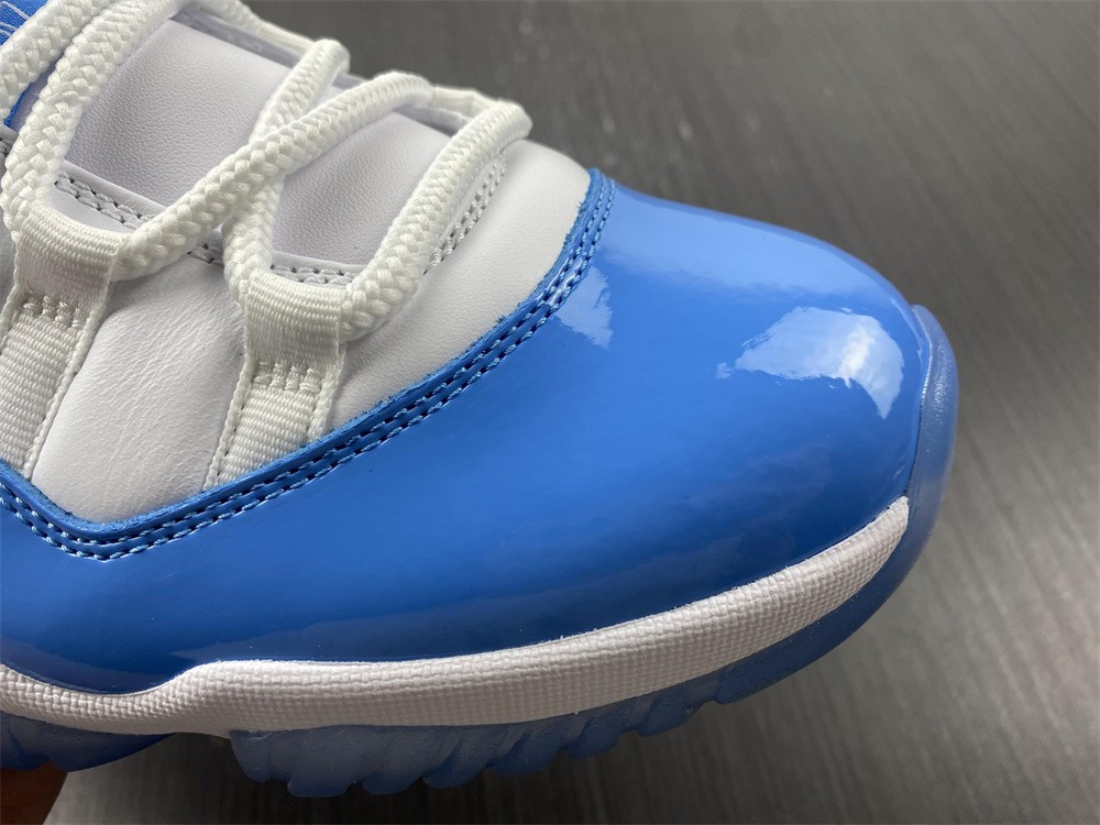 air jordan 11 low “university blue” 528895-106