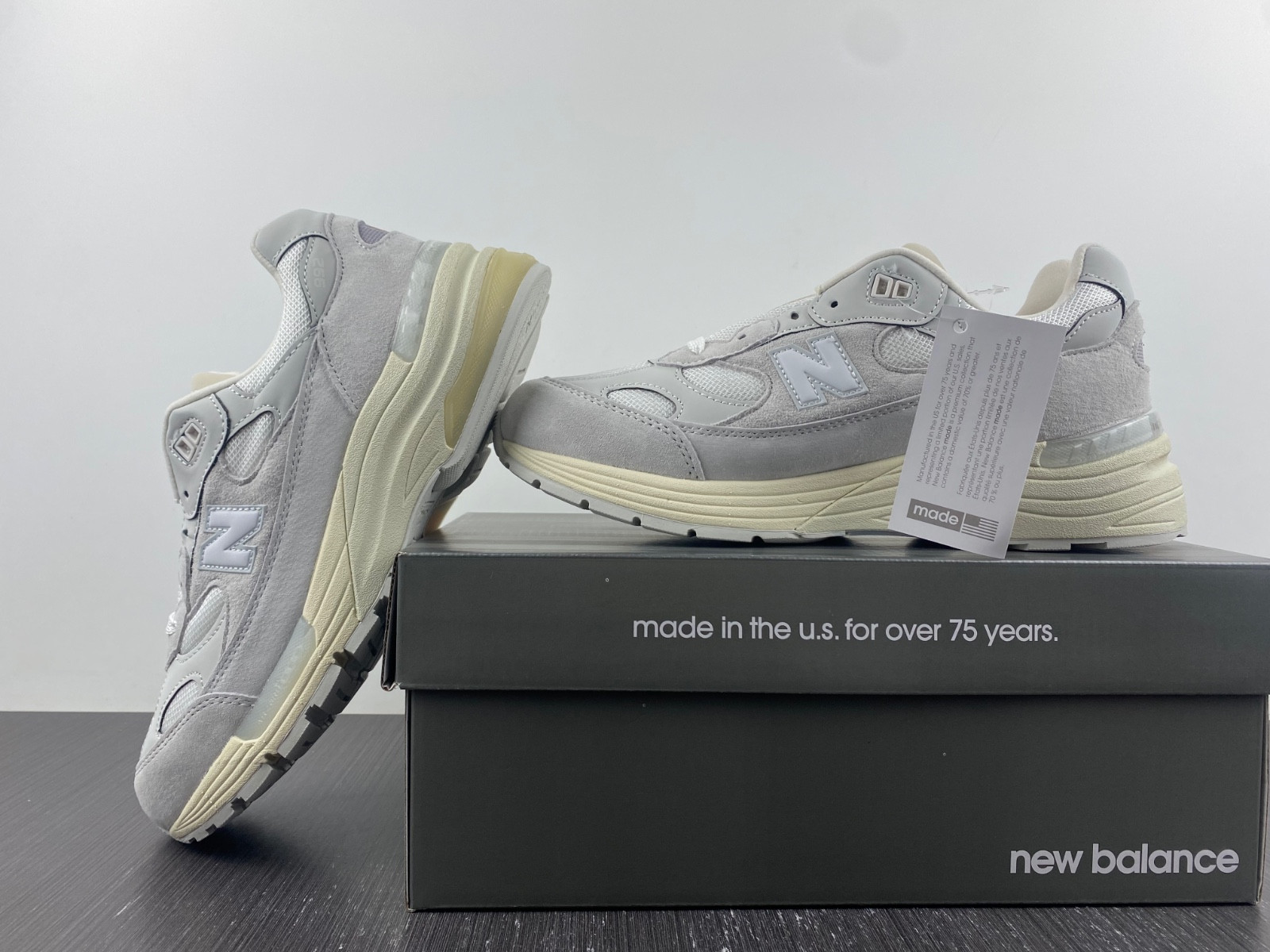 new Ba1an*e 992 white silver / nimbus cloud m992md