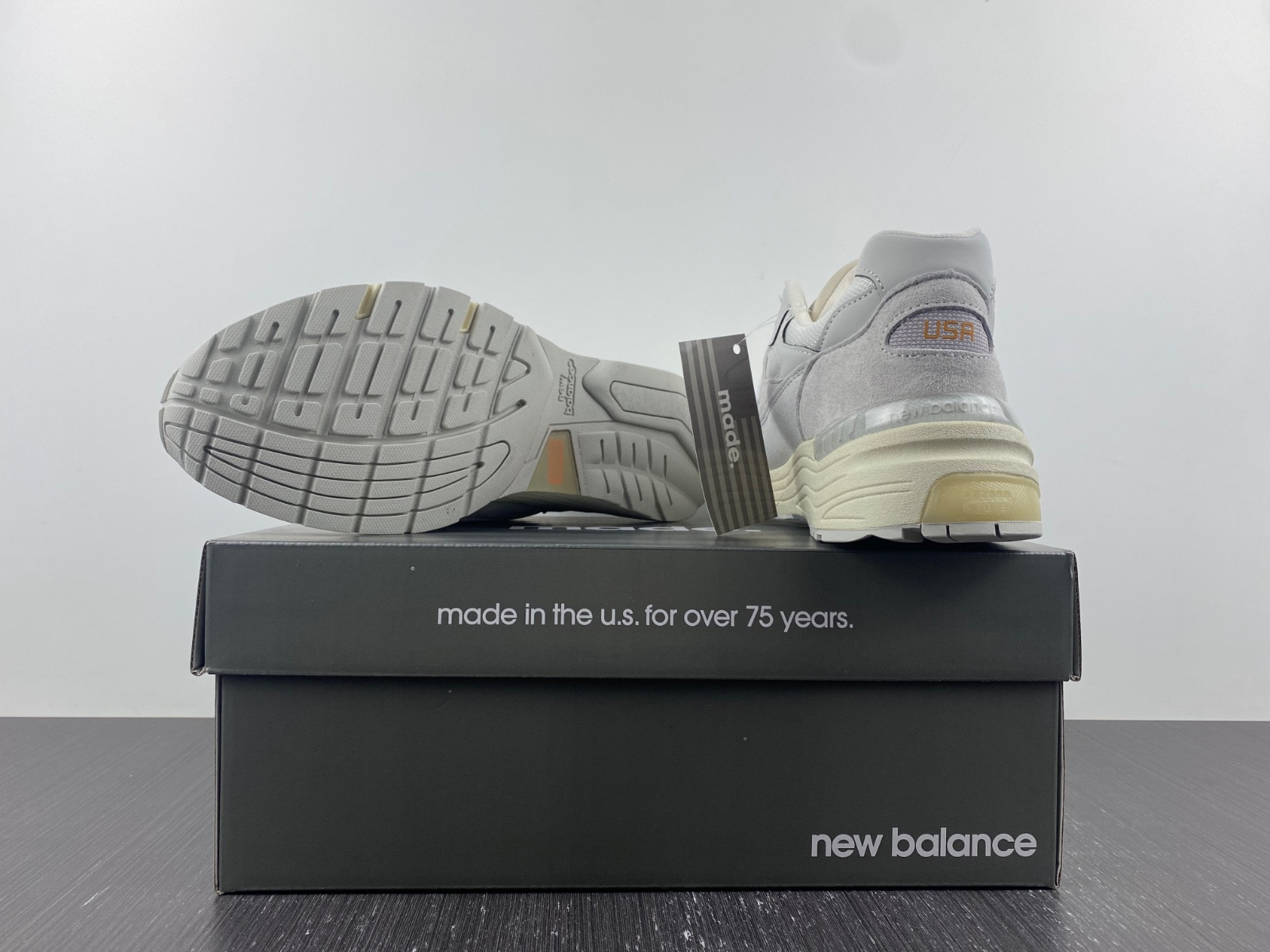 new Ba1an*e 992 white silver / nimbus cloud m992md