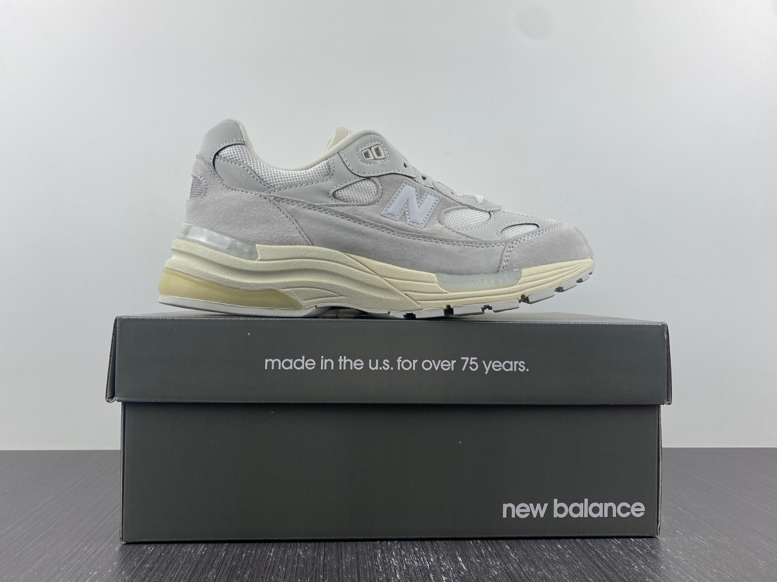 new Ba1an*e 992 white silver / nimbus cloud m992md