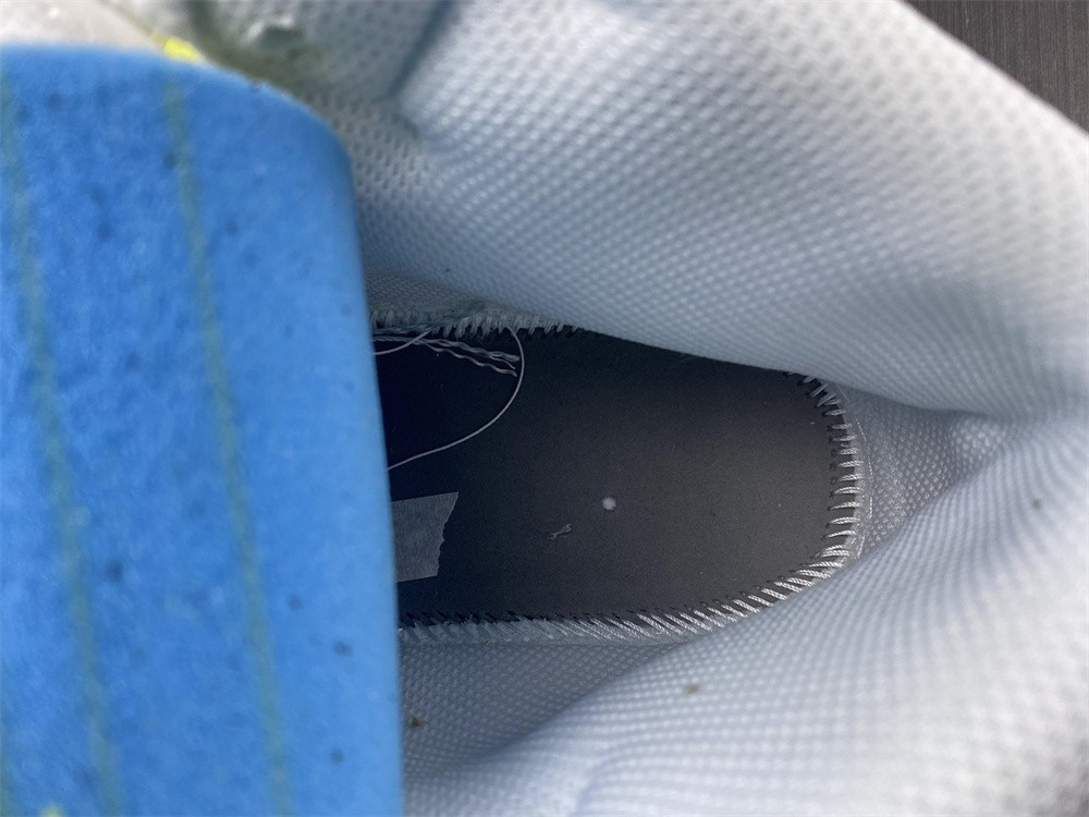 jordan 1 mid se voltage yellow (w) - db2822-107