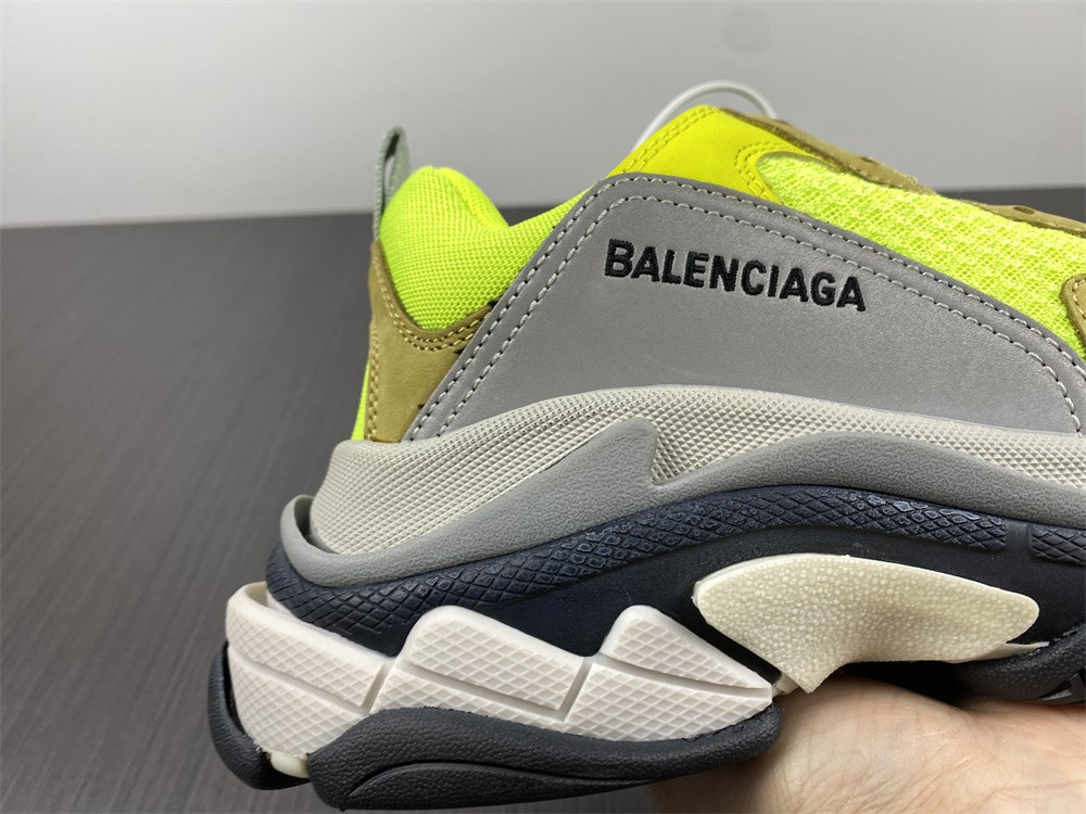 Ba*len*cia*ga triple s green grey 1.0 sneaker