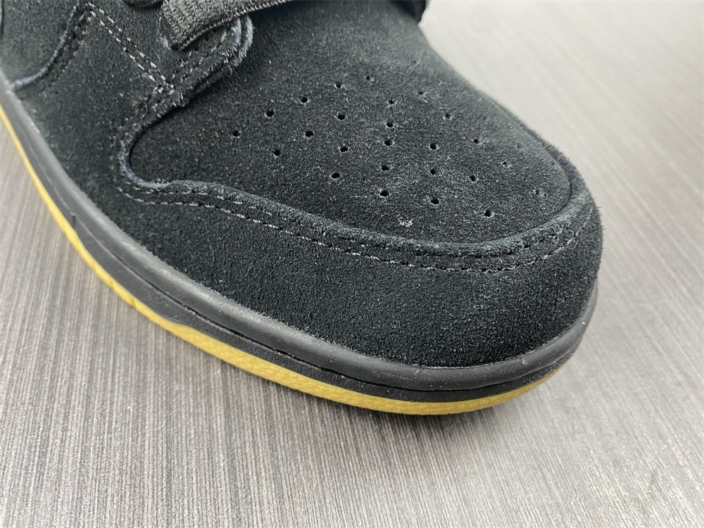 nike sb turns back the clock and reveals a dunk low "fog" colorway bo6817-010