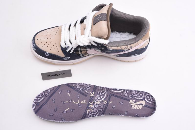travis scott x nike sb dunk low ct5053-001