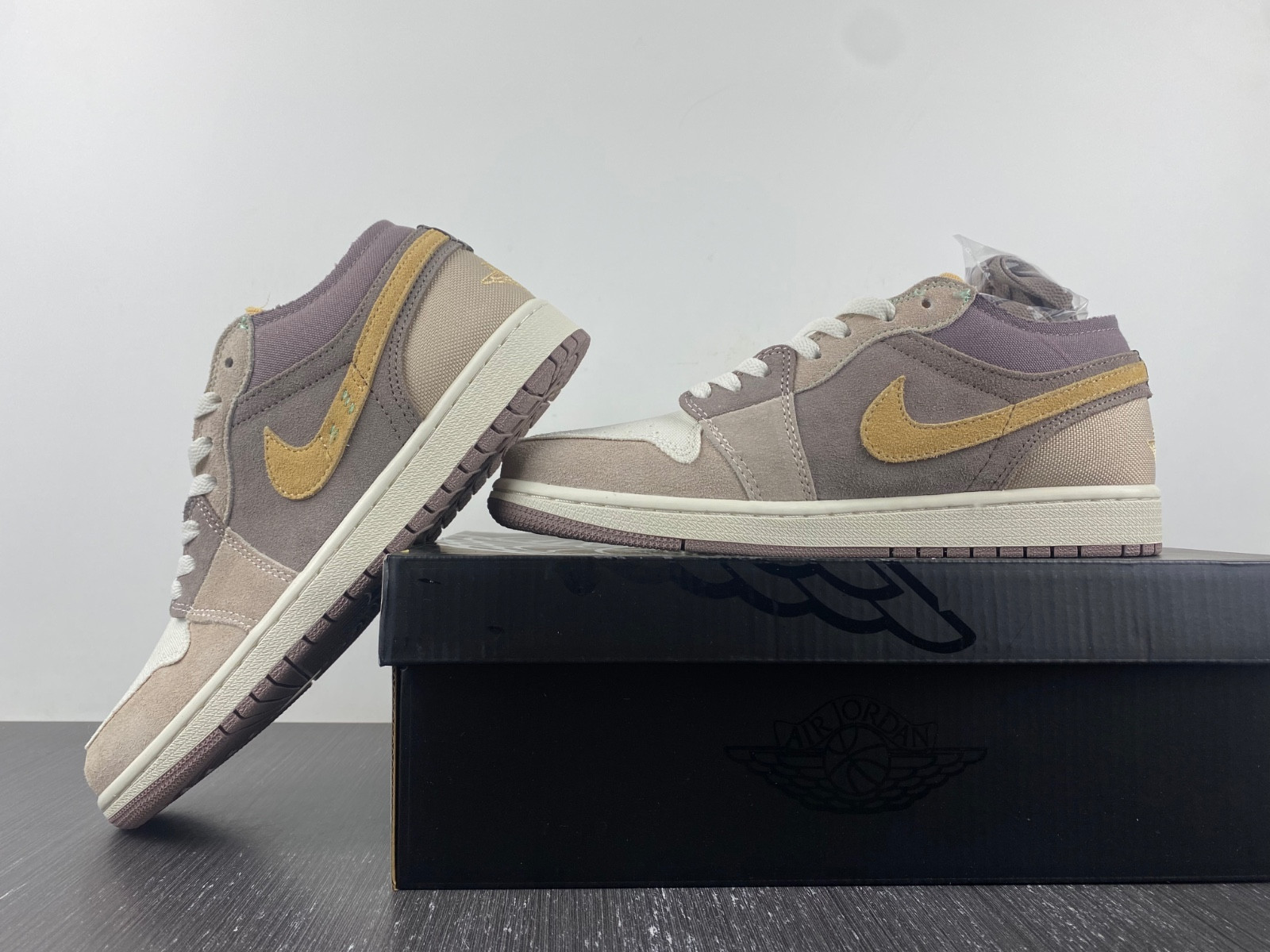 jordan 1 low se craft taupe haze - dn1635-200