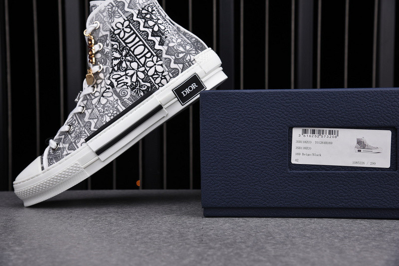 D*or b23 oblique high top sneaker